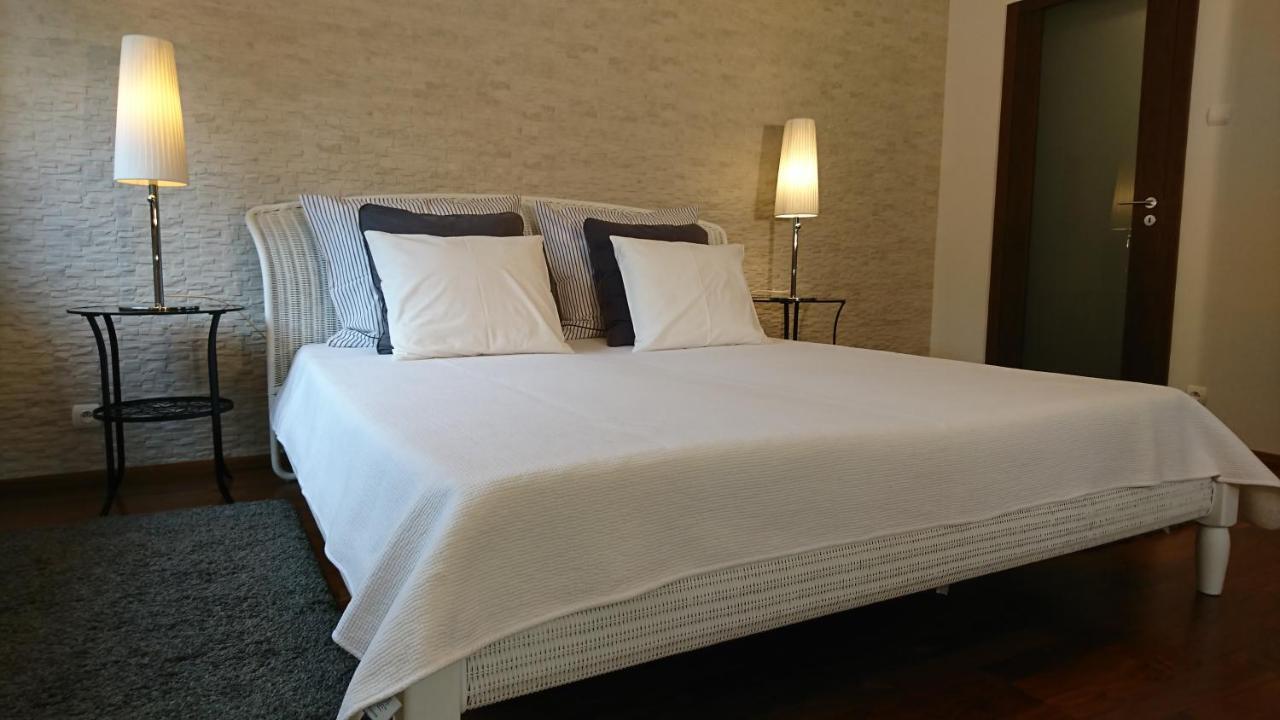 קרקוב Quiet And Spacious Apartment With Garage Option מראה חיצוני תמונה